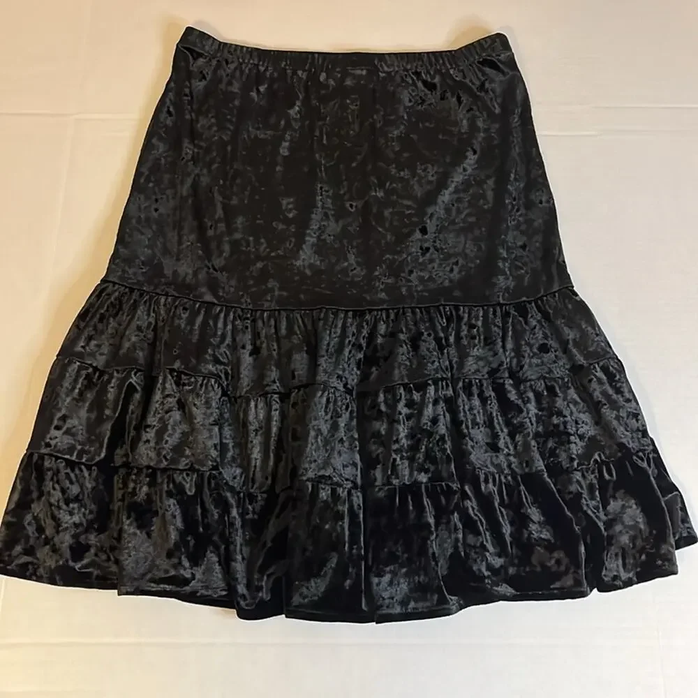 New York & Co Black Crushed Velvet Skirt Womens Size Medium Midi Whimsigoth